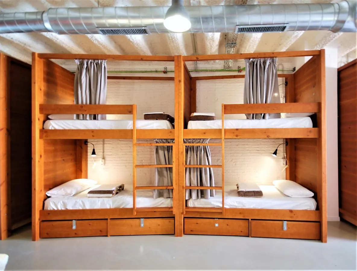 Ten To Go Hostel Barcelona Espanha